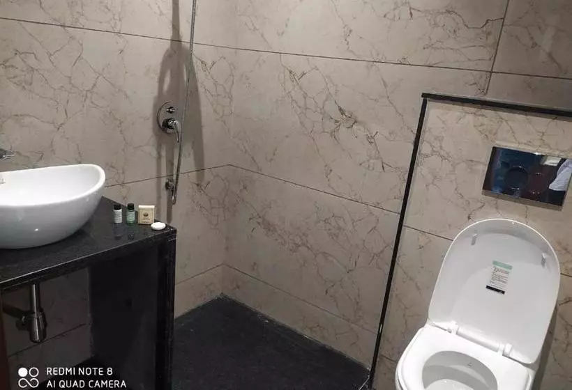 ホテル Rajlaxmi   Free Airport Pickup And Drop