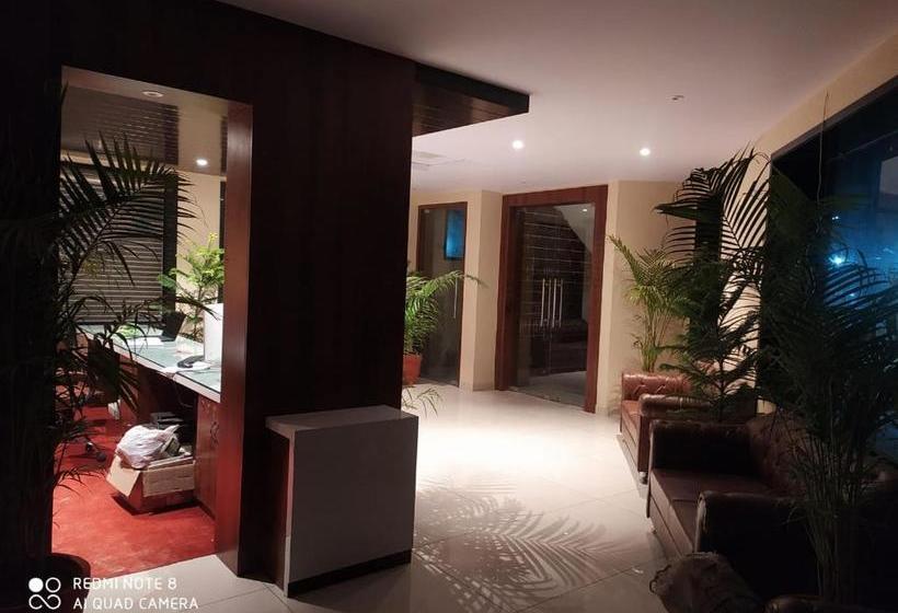 בית מלון כפרי Rajlaxmi Free Airport Pickup And Drop