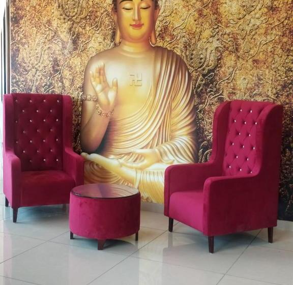 בית מלון כפרי Rajlaxmi Free Airport Pickup And Drop