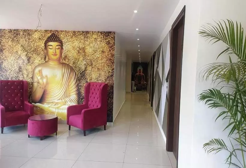 ホテル Rajlaxmi   Free Airport Pickup And Drop