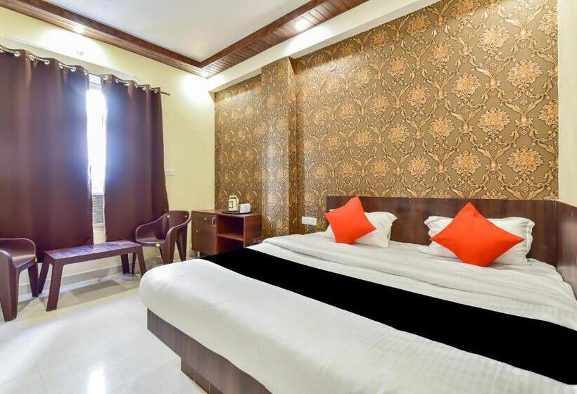 هتل O Kamla Udhyan Road Kota Formerly Radhika Royal