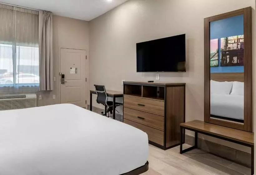 Hotelli Clarion Pointe Port Arthur Beaumont South