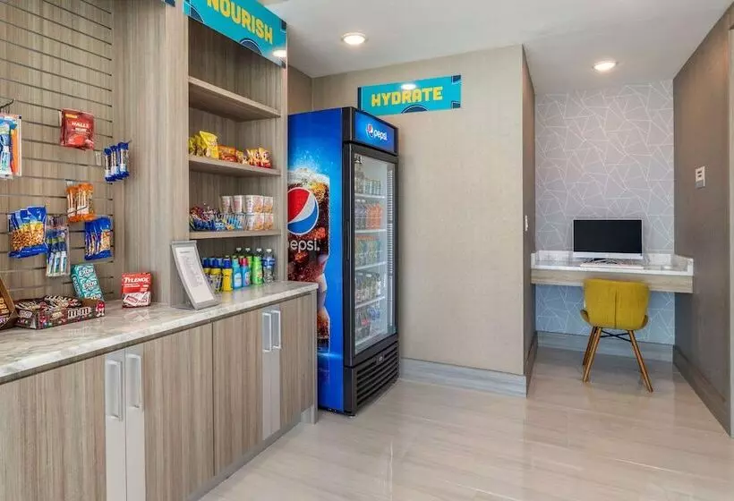 Hotelli Clarion Pointe Port Arthur Beaumont South