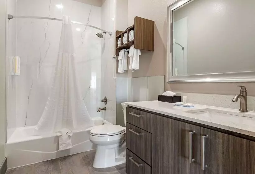 Hotelli Clarion Pointe Port Arthur Beaumont South