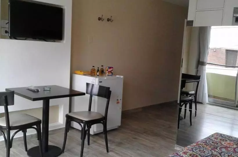 هتل کپسول Neferet Habitaciones Temporarias