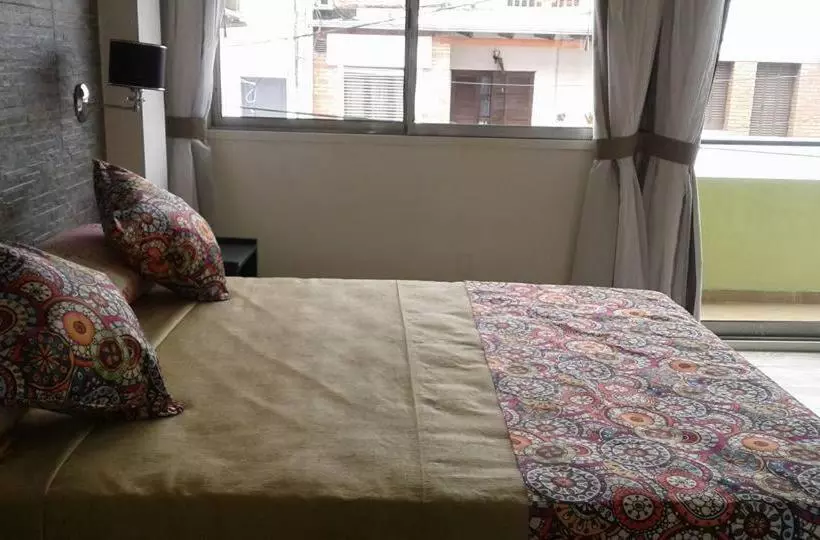 هتل کپسول Neferet Habitaciones Temporarias