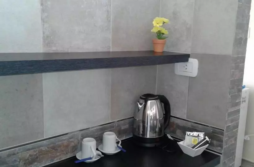 هتل کپسول Neferet Habitaciones Temporarias