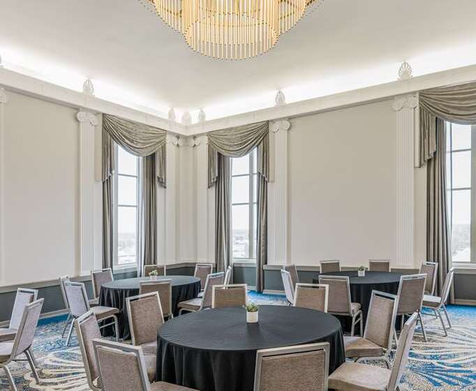 Hotel Elkhart, Tapestry Collection By Hilton