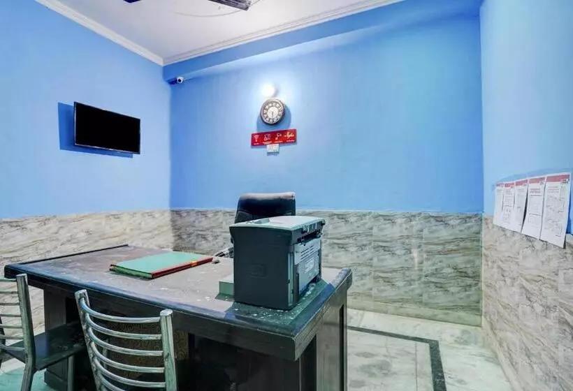 هتل Flagship 77565 Akshit Residency