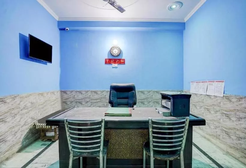 هتل Flagship 77565 Akshit Residency