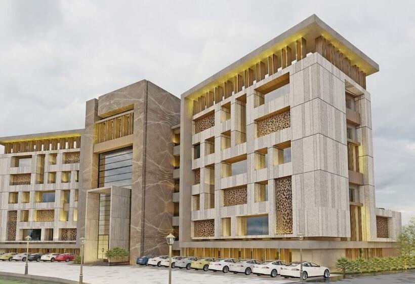 هتل Jacaranda Heights