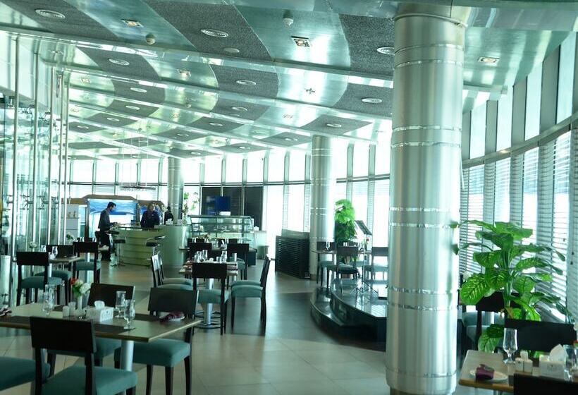 هتل Jacaranda Heights