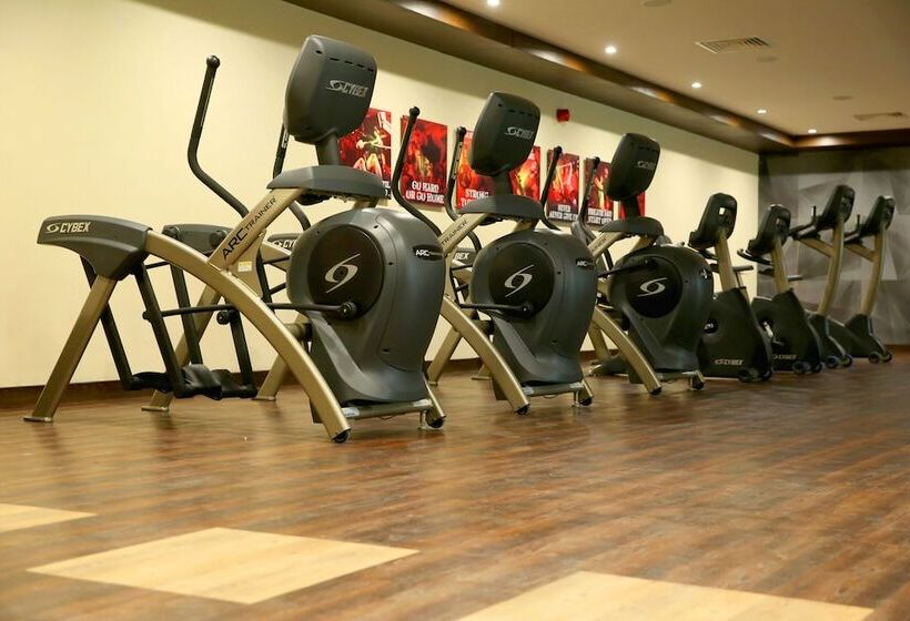 هتل Jacaranda Heights