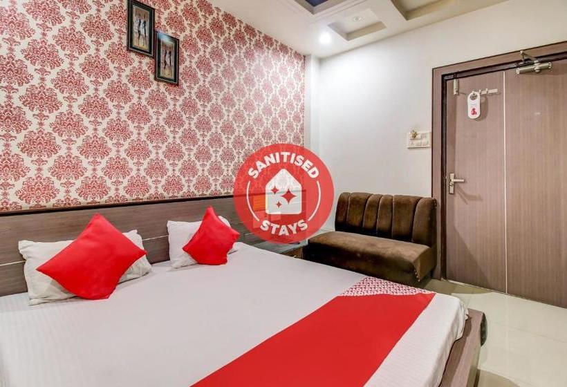 בית מלון כפרי Oyo 78174 Neelkanth