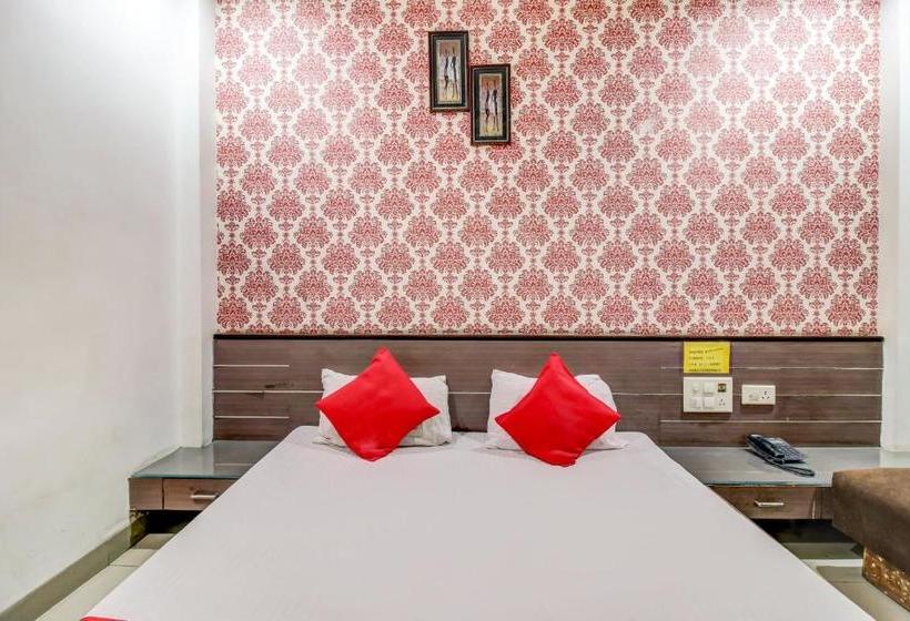 בית מלון כפרי Oyo 78174 Neelkanth