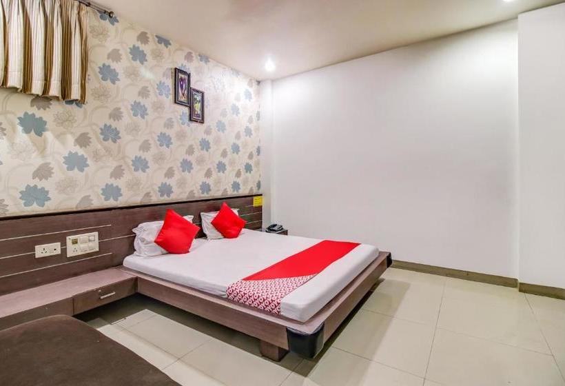 בית מלון כפרי Oyo 78174 Neelkanth