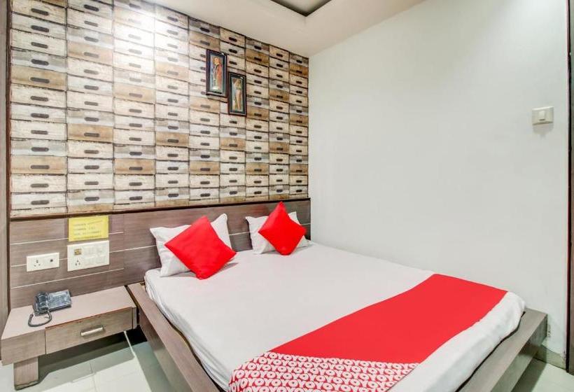 בית מלון כפרי Oyo 78174 Neelkanth