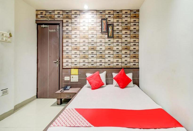 בית מלון כפרי Oyo 78174 Neelkanth