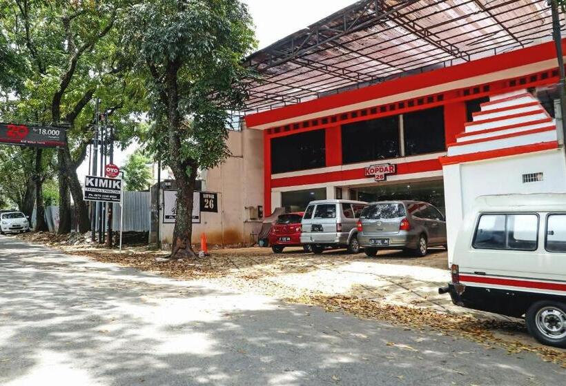 호텔 Oyo 90218 Ubaran Guest House