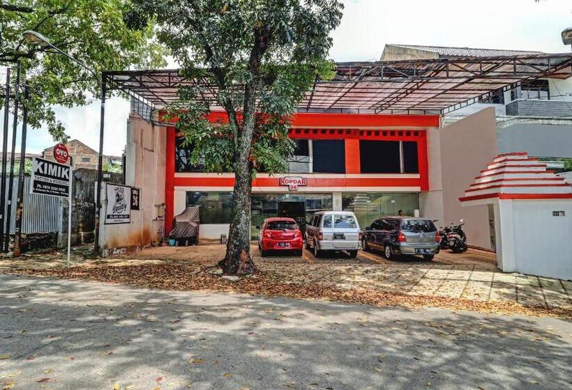 호텔 Oyo 90218 Ubaran Guest House