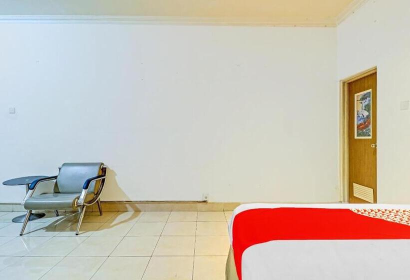 호텔 Oyo 90218 Ubaran Guest House