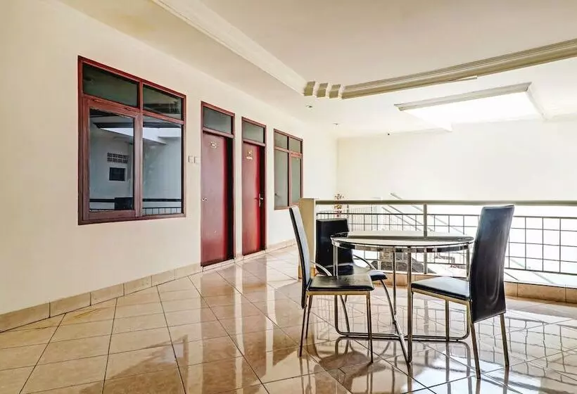 ホテル Oyo 90218 Ubaran Guest House
