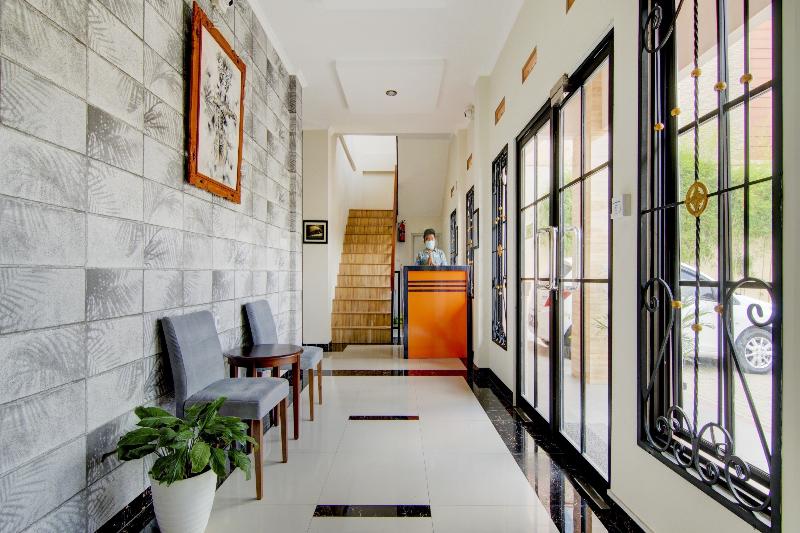 בית מלון כפרי Oyo 90233 The Shine Residence