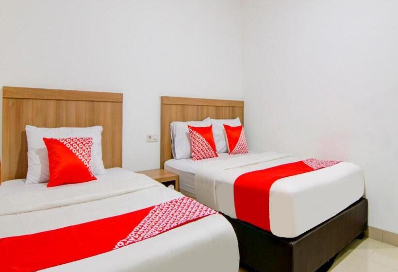 בית מלון כפרי Oyo 90233 The Shine Residence