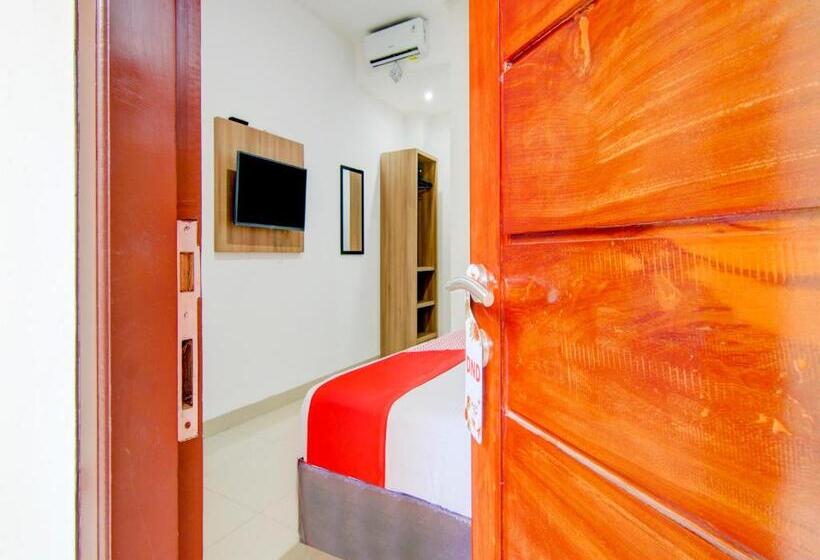 בית מלון כפרי Oyo 90233 The Shine Residence