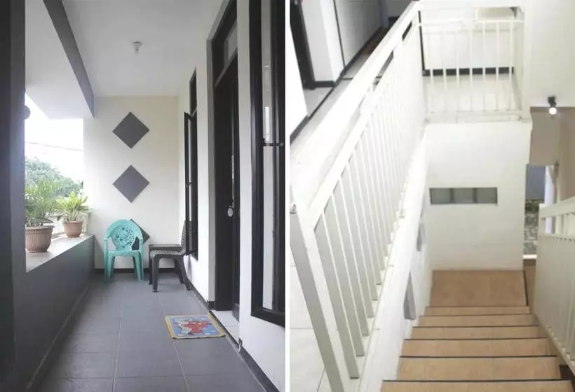 Hotelli Oyo 90252 Villa Dini & Homestay Batu