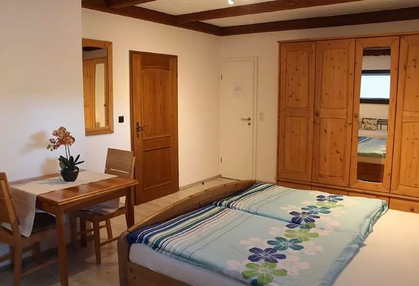 Majatalo Gästehaus Schnabel