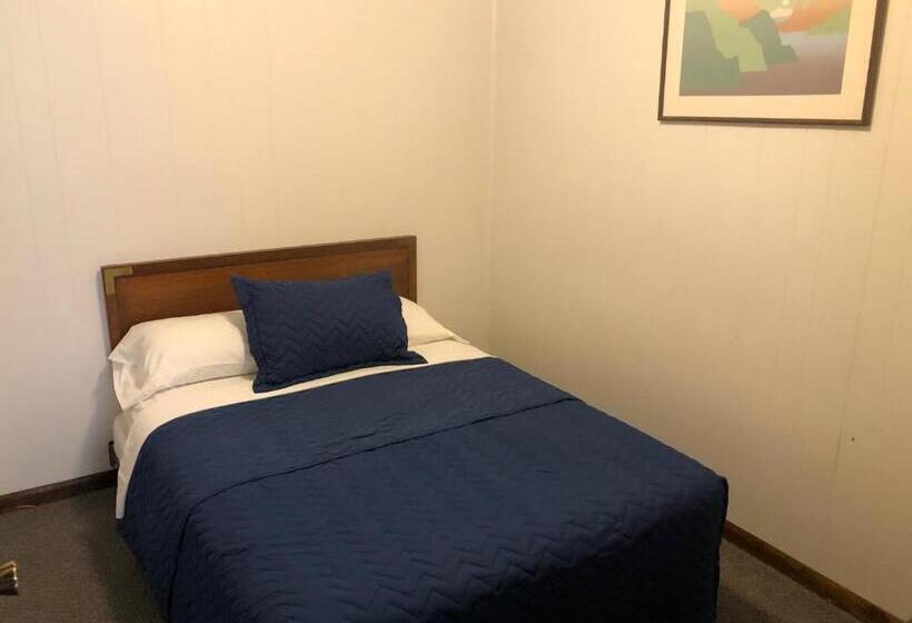 Rockwood Resort Motel