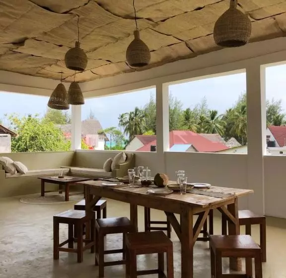 تختخواب و صبحانه Mlango Paje House
