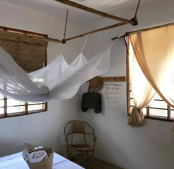 تختخواب و صبحانه Mlango Paje House