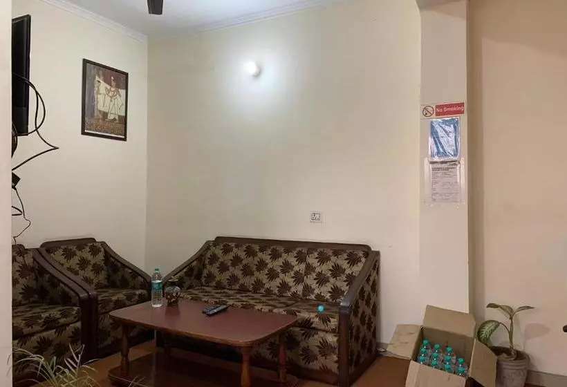 Hotelli Baddi Guest House