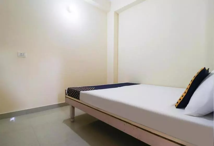 Hotelli Baddi Guest House