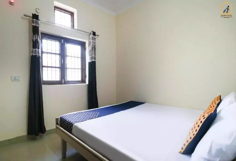 Hotelli Baddi Guest House