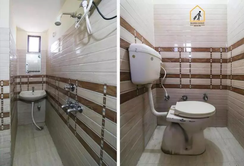 Hotelli Baddi Guest House