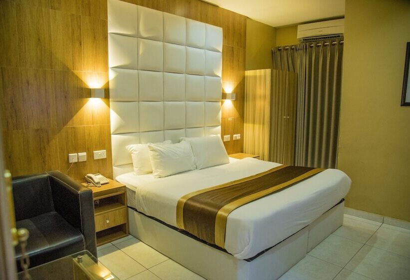 Bedouin Hotel & Suites