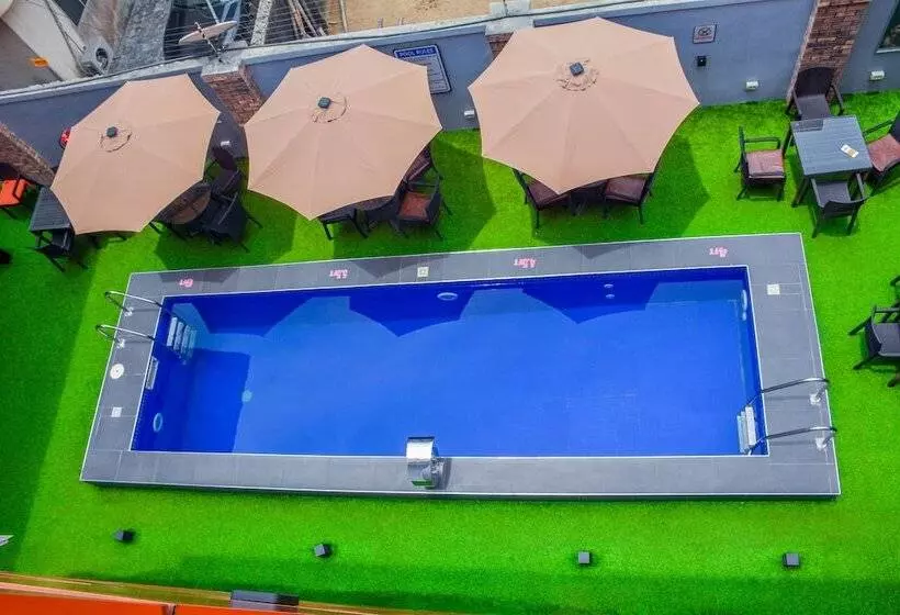Bedouin Hotel & Suites