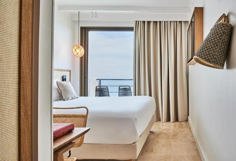 בית מלון כפרי Les Roches Brunes