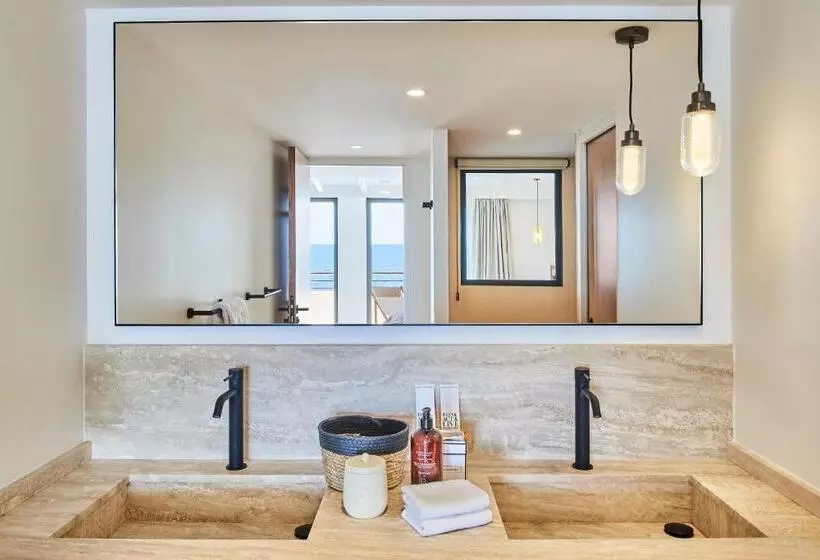 Hotelli Les Roches Brunes