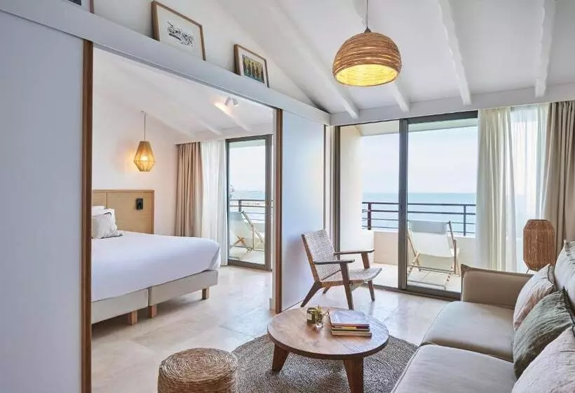 Hotelli Les Roches Brunes