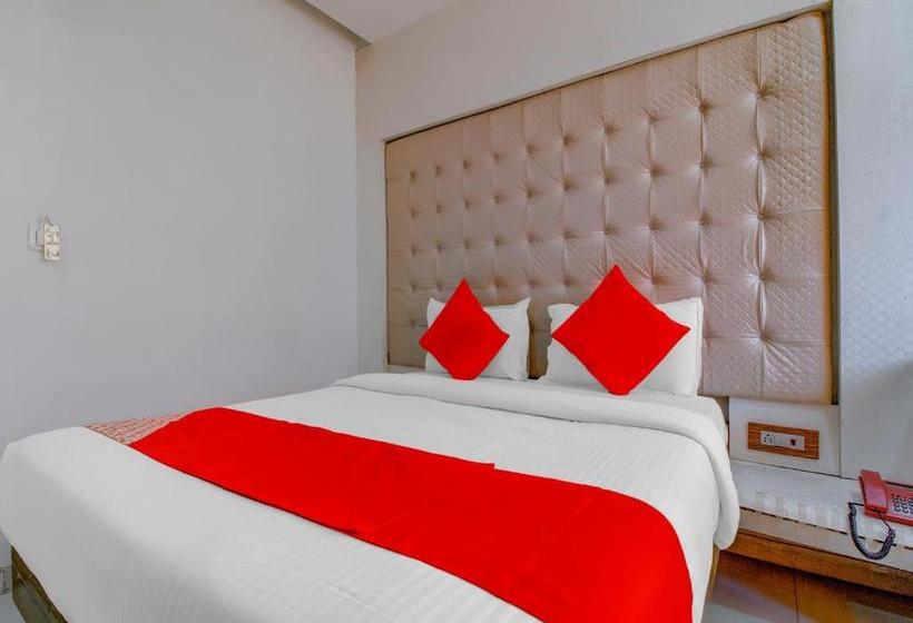 호텔 Oyo 77508  Orange Annexe