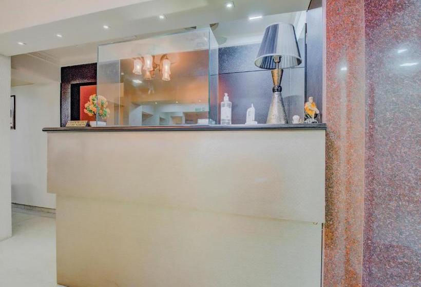 호텔 Oyo 77508  Orange Annexe