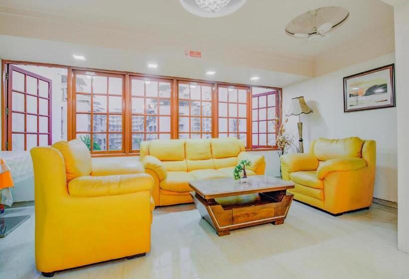 호텔 Oyo 77508  Orange Annexe