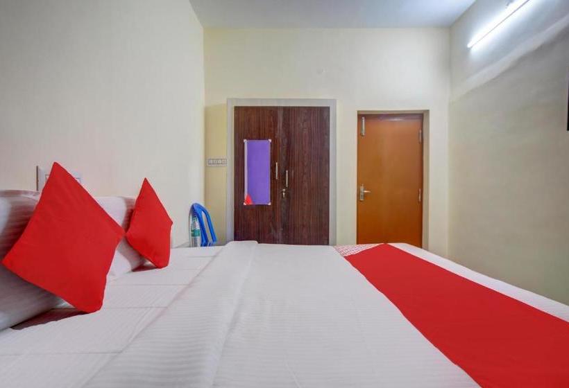 Hotel Oyo 77801 Golden Park