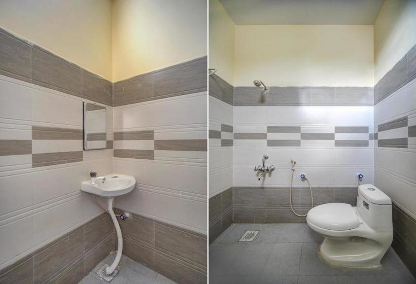 Hotel Oyo 77801 Golden Park