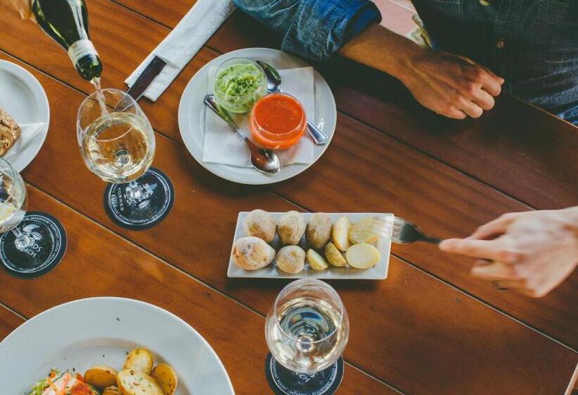 هتل Sands Beach Active Resort