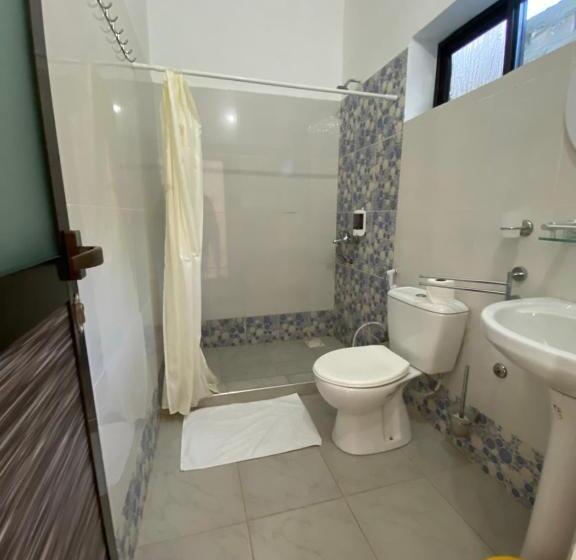 בית מלון כפרי Zenobia Beach Resort